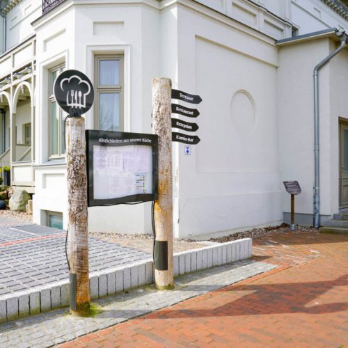 banner-lichtpylon-waldhotel-1200x751