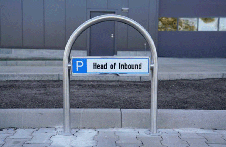 boob_referenzen_fenix_parkplatzschild_770x500